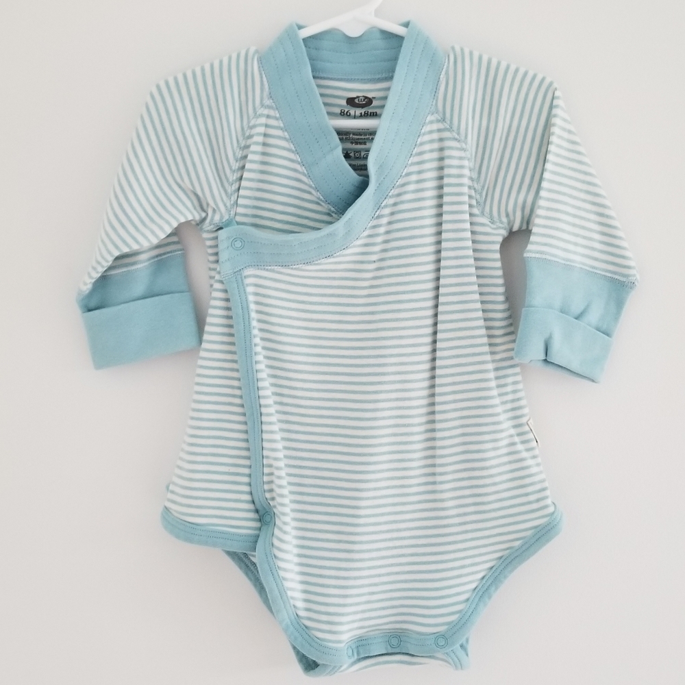 Wobabybasics side snap onsie